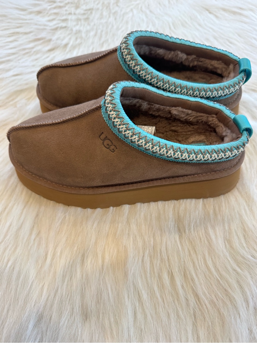NEW UGG Tazz II Platform Slipper Caribou Sapphire Ice 💙🤍🤎 - Picture 5 of 10